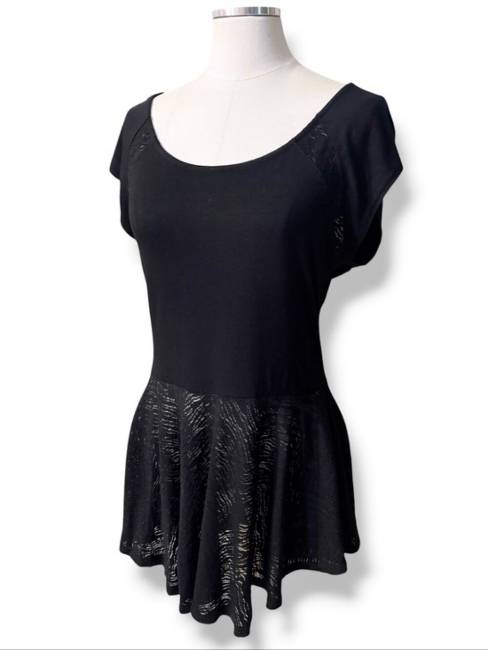 URBAN OUTFITTERS x SILENCE + NOISE Black Scoop Neck Lace Peplum Top Size Large